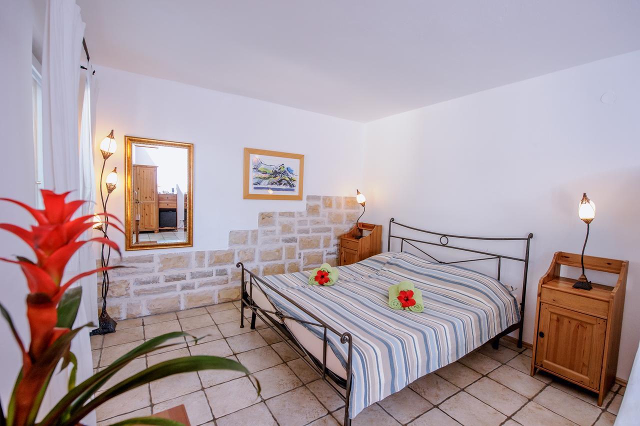 Hotel Skalinada Zavala Pokoj fotografie