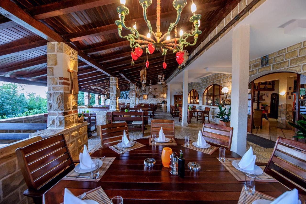 Hotel Skalinada Zavala Exteriér fotografie